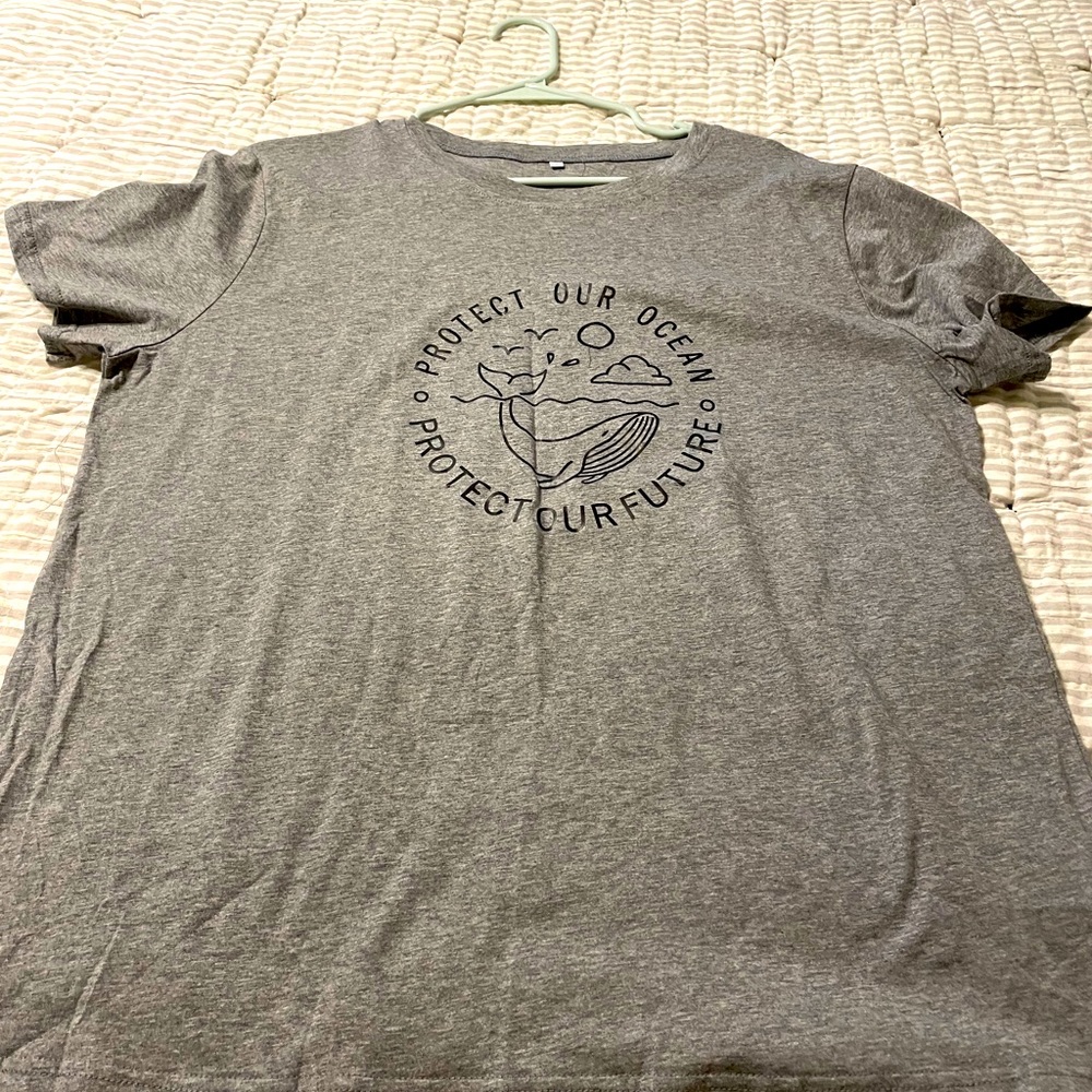 ⭐️B1G1FREE⭐️ NWOT save the whales tshirt 🐳🐳🐳